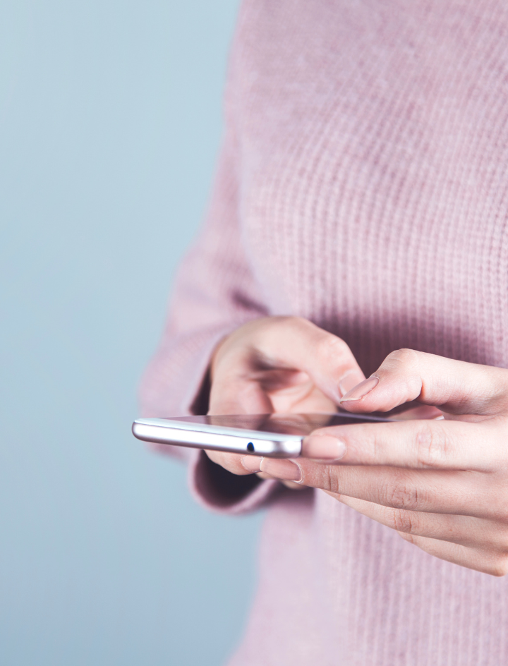 Achtung Blaulicht! Wie Bildschirme zur Hautalterung beitragen